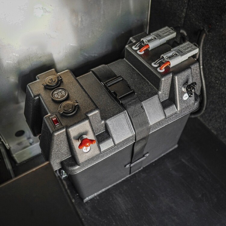 Dune 4WD Powered Battery Box with USB and 12 V Socket