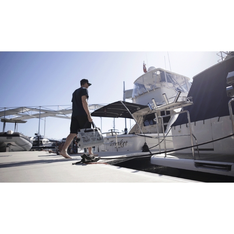 Salty Captain Treasure Chest Catch Bag 500MM