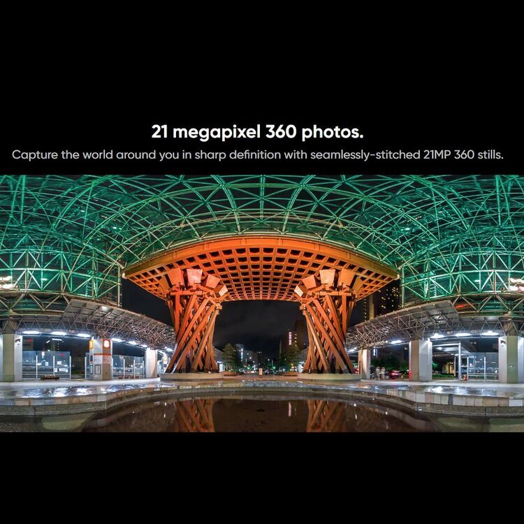 Insta360 ONE RS 1-Inch 360 Action Cam Black