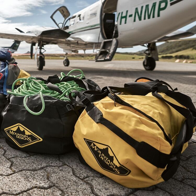 Mountain Designs Expedition 50L Duffle Black 50 L