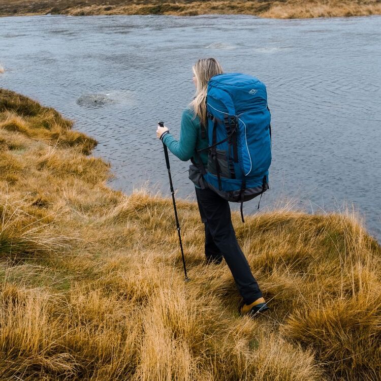 Mountain Designs Explorer 75L Hiking Pack Estate Blue 75 L