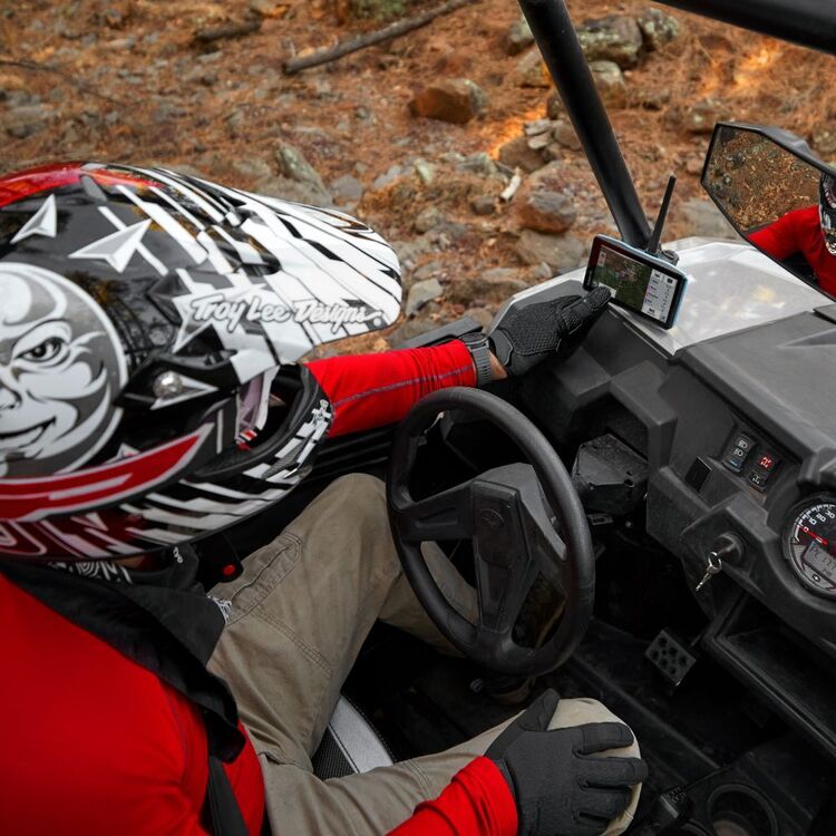 Garmin Tread Powersport Off-road Vehicle GPS with Group Ride Tracker Black