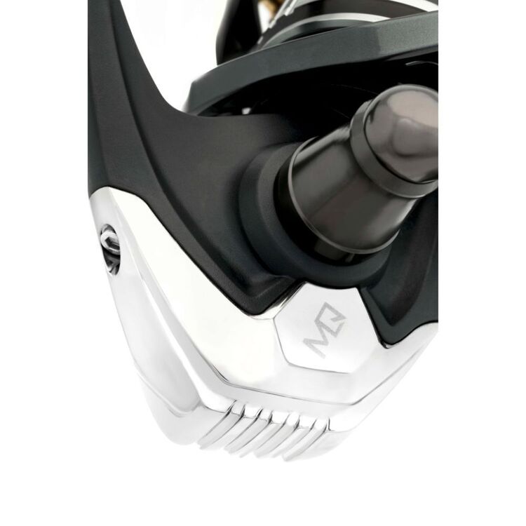 Daiwa BG MQ 6000D-H Spinning Reel