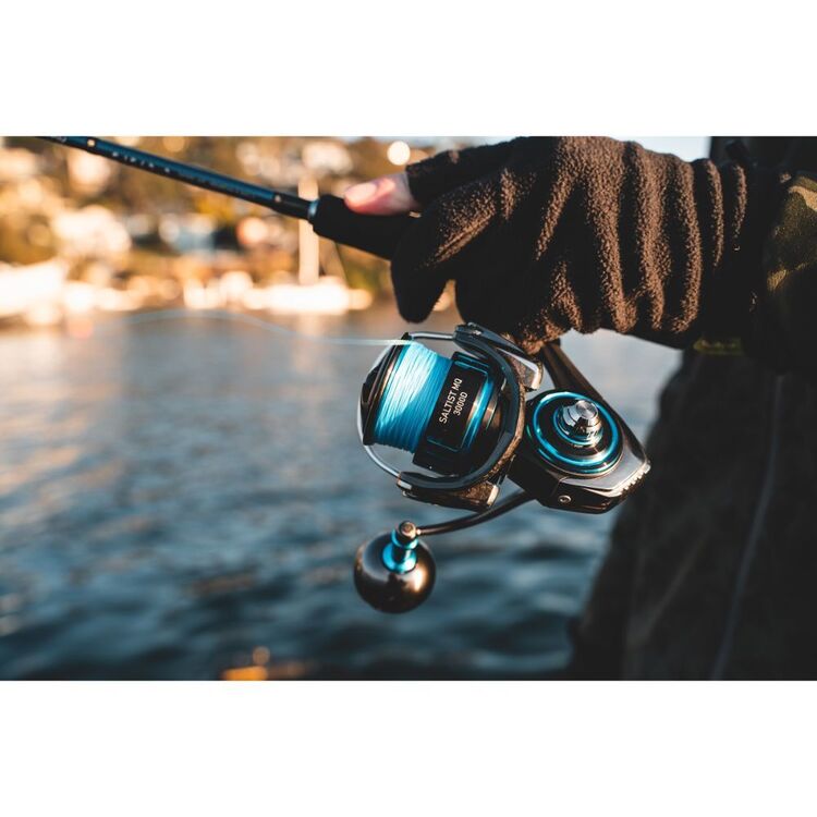 Daiwa 21 Saltist MQ 14000-H Spinning Reel