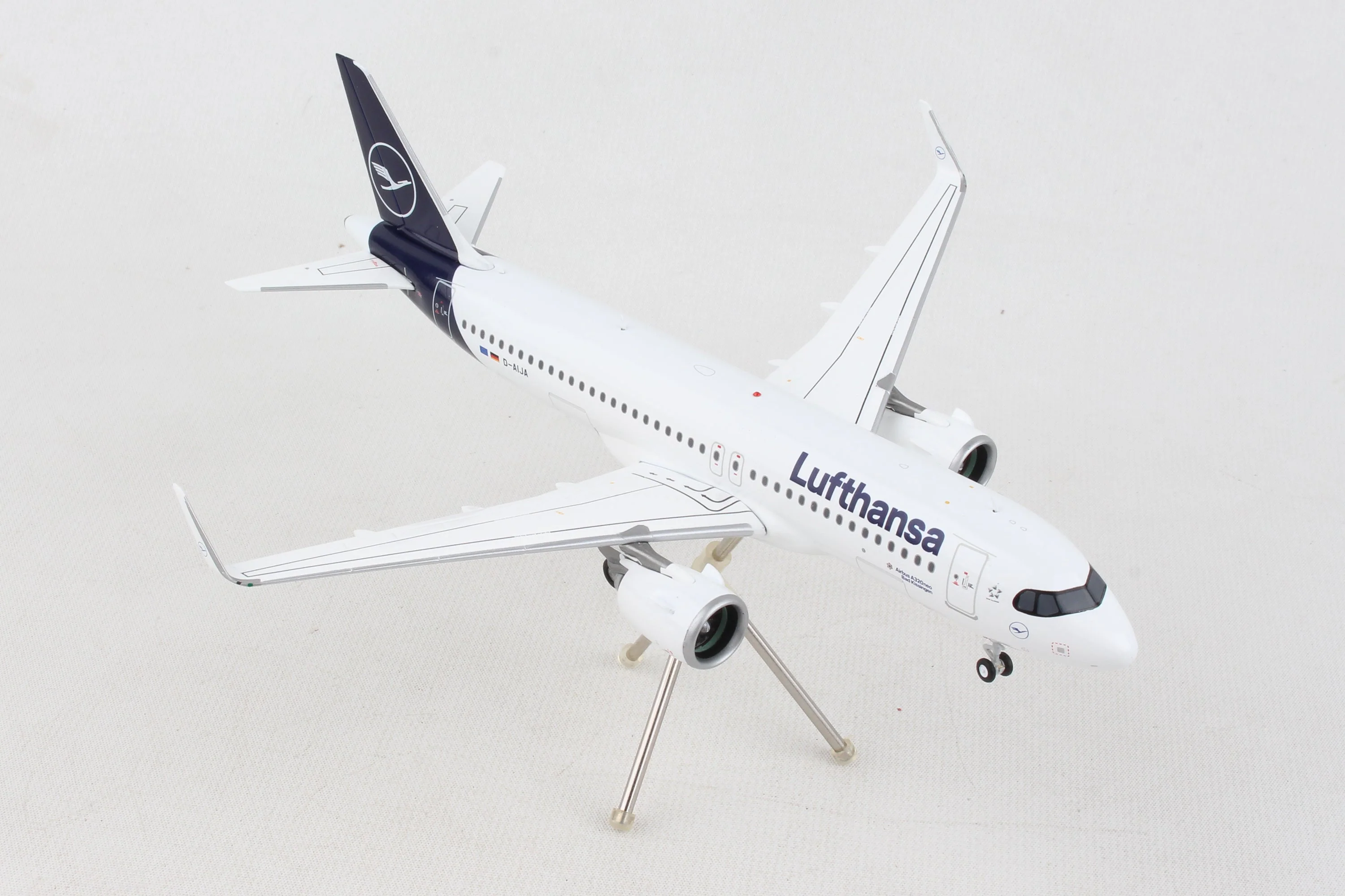 G2DLH816 GEMINI200 LUFTHANSA A320NEO 1/200 REG#D-AIJA NEW LIVERY - DTC Aviation Models