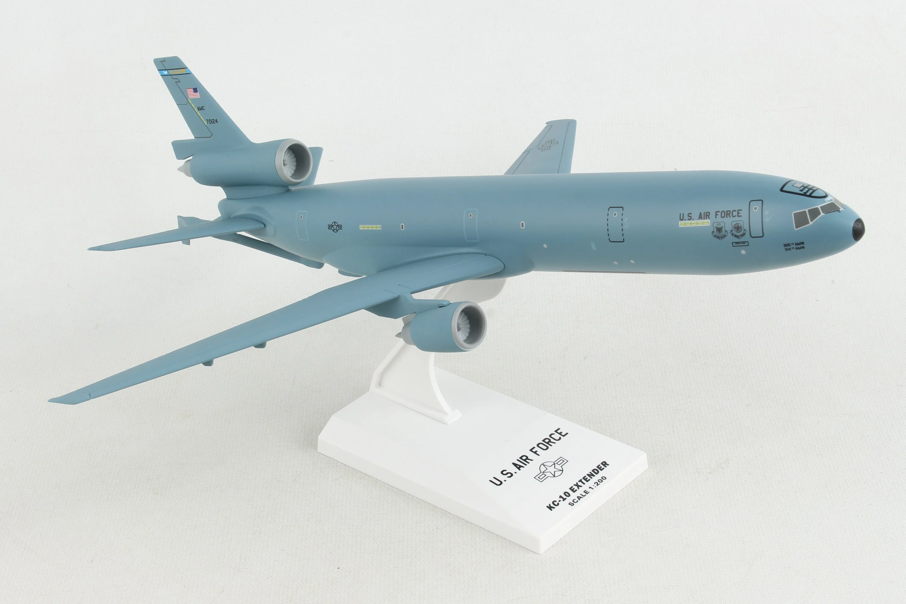 SKR534 SKYMARKS KC-10 USAF MCGUIRE AFB 1/200 NEW LIVERY - DTC Aviation Models