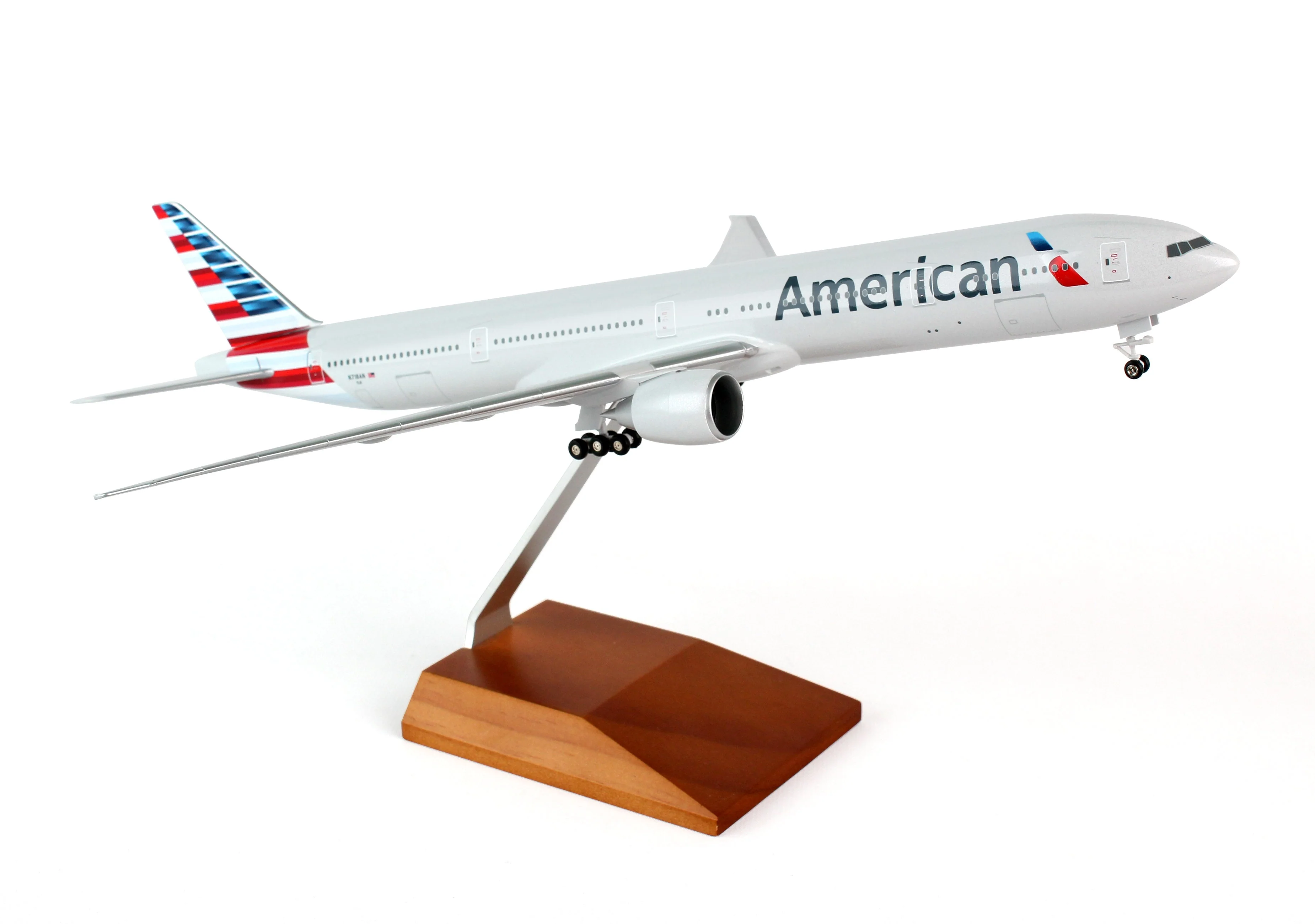 SKR5041 SKYMARKS AMERICAN 777-300 1/200 W/GEAR & WOOD STAND - DTC Aviation Models
