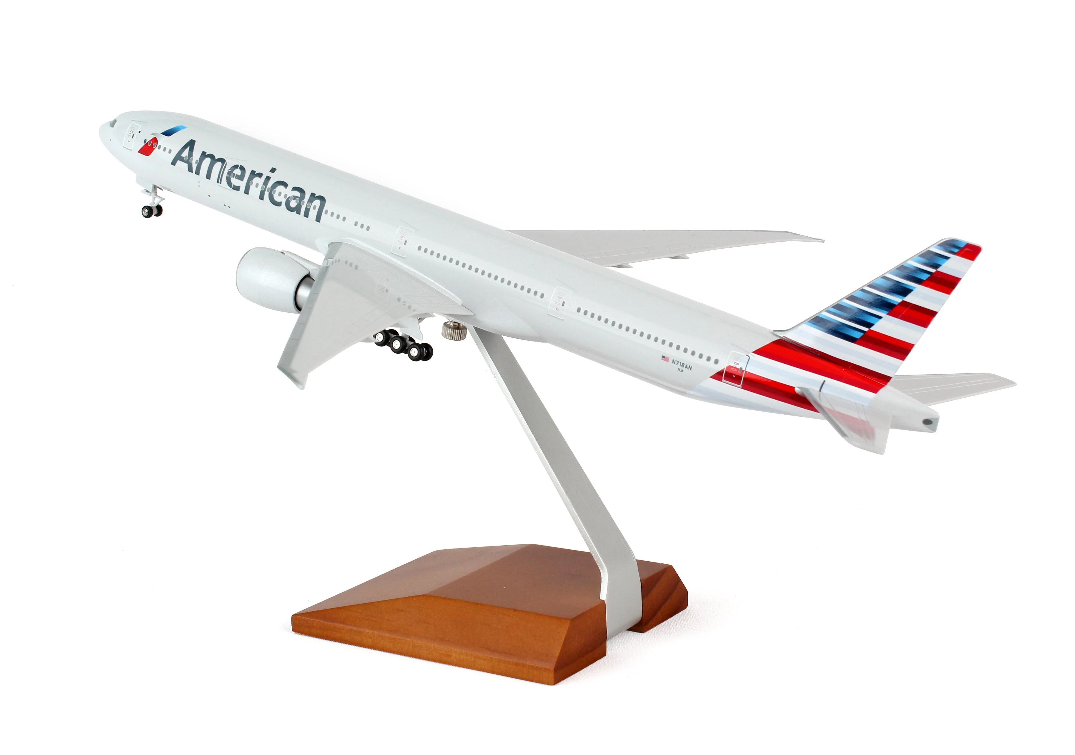 SKR5041 SKYMARKS AMERICAN 777-300 1/200 W/GEAR & WOOD STAND - DTC Aviation Models
