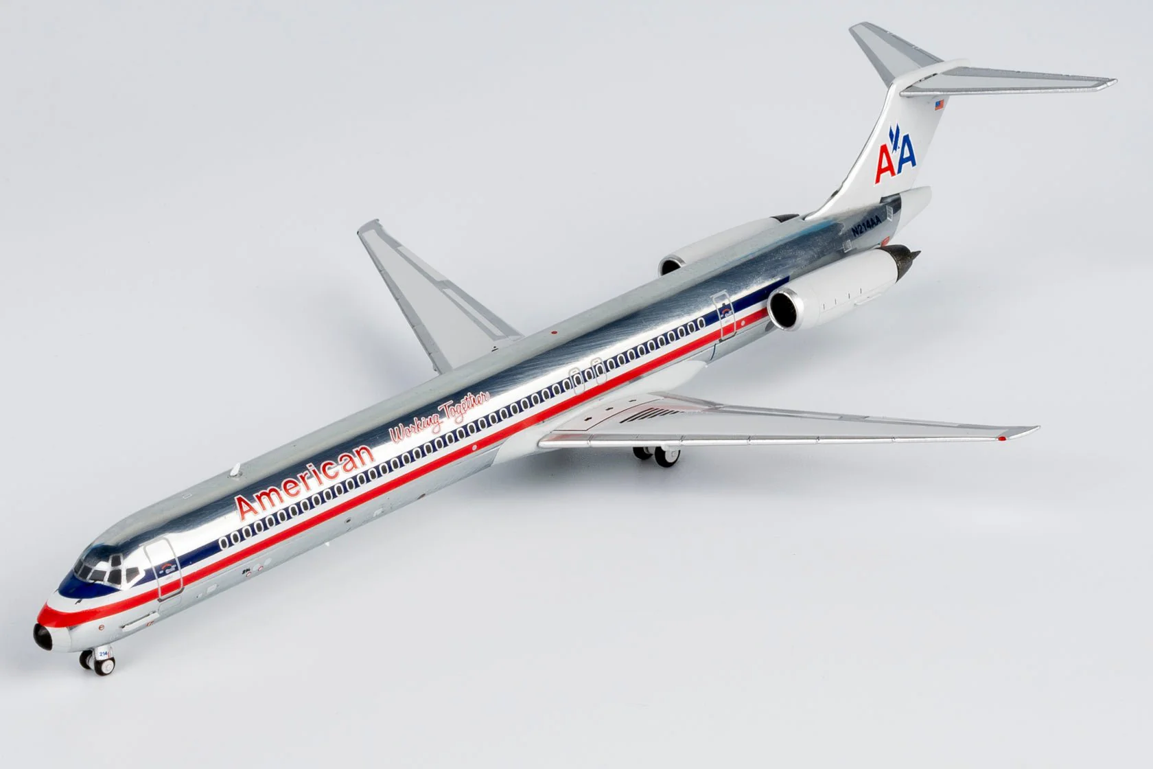 NG Models 83007 1:400 American Airlines MD-82 N214AA (with 