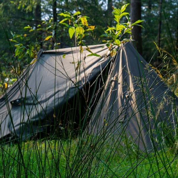 Polnisches Poncho-Zelt – Lavvu-Modifikation