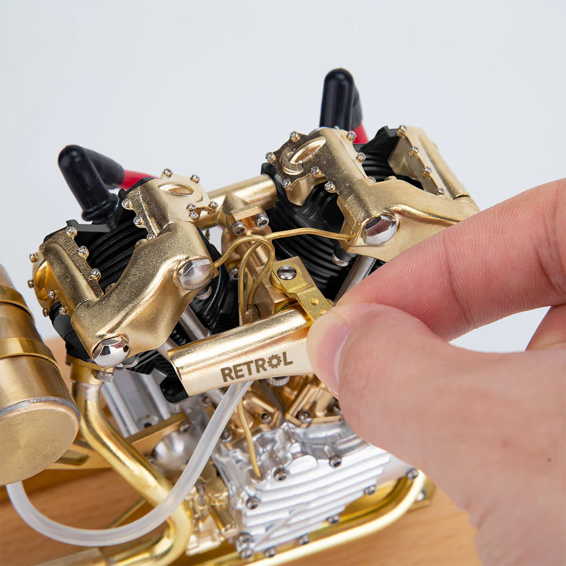 RETROL R29 4.2CC Mini V2 Engine OHV V-Twin Motorcycle Engine Double-cylinder Four-stroke Gasoline Engine Internal Combustion Engine Model