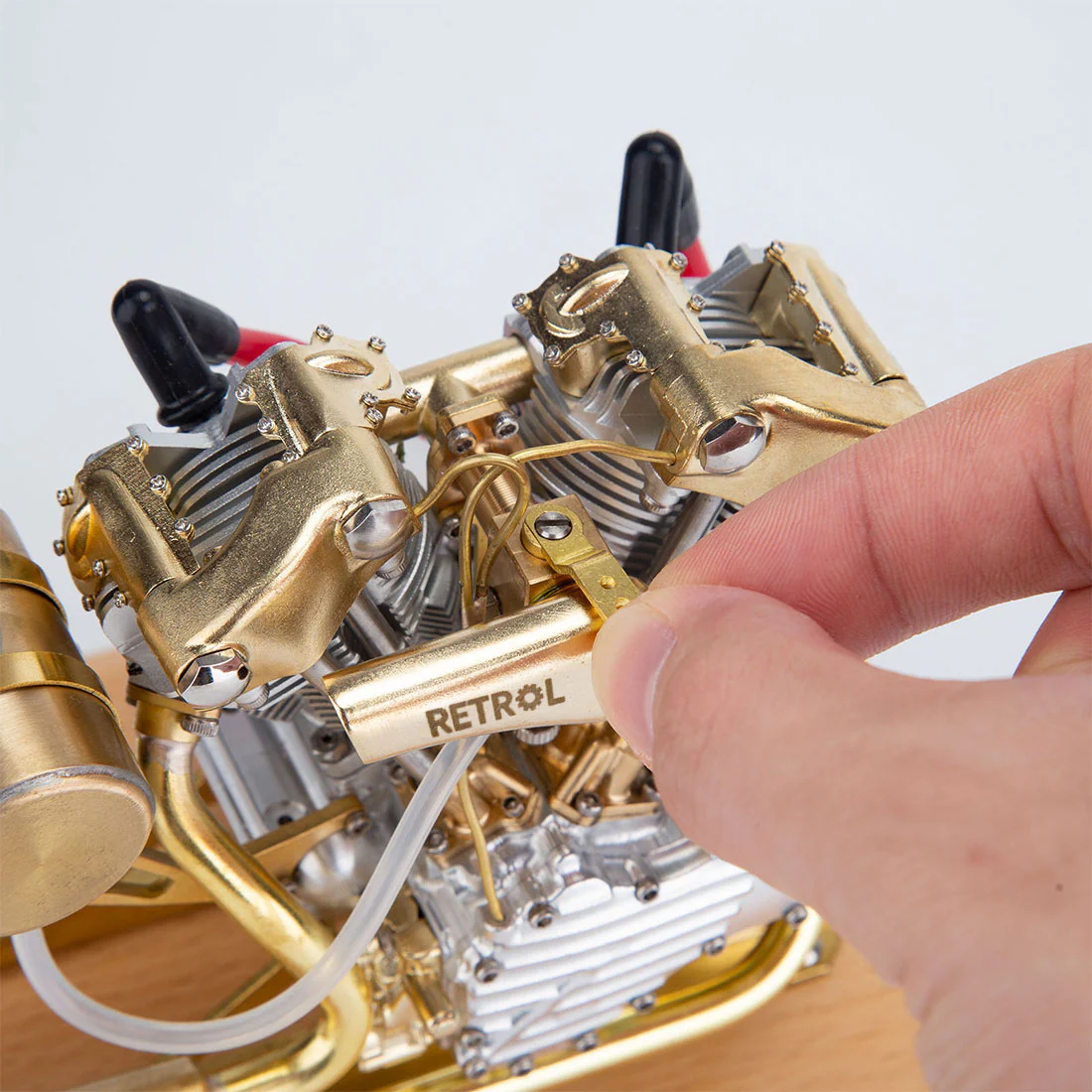 RETROL R29 4.2CC Mini V2 Engine OHV V-Twin Motorcycle Engine Double-cylinder Four-stroke Gasoline Engine Internal Combustion Engine Model