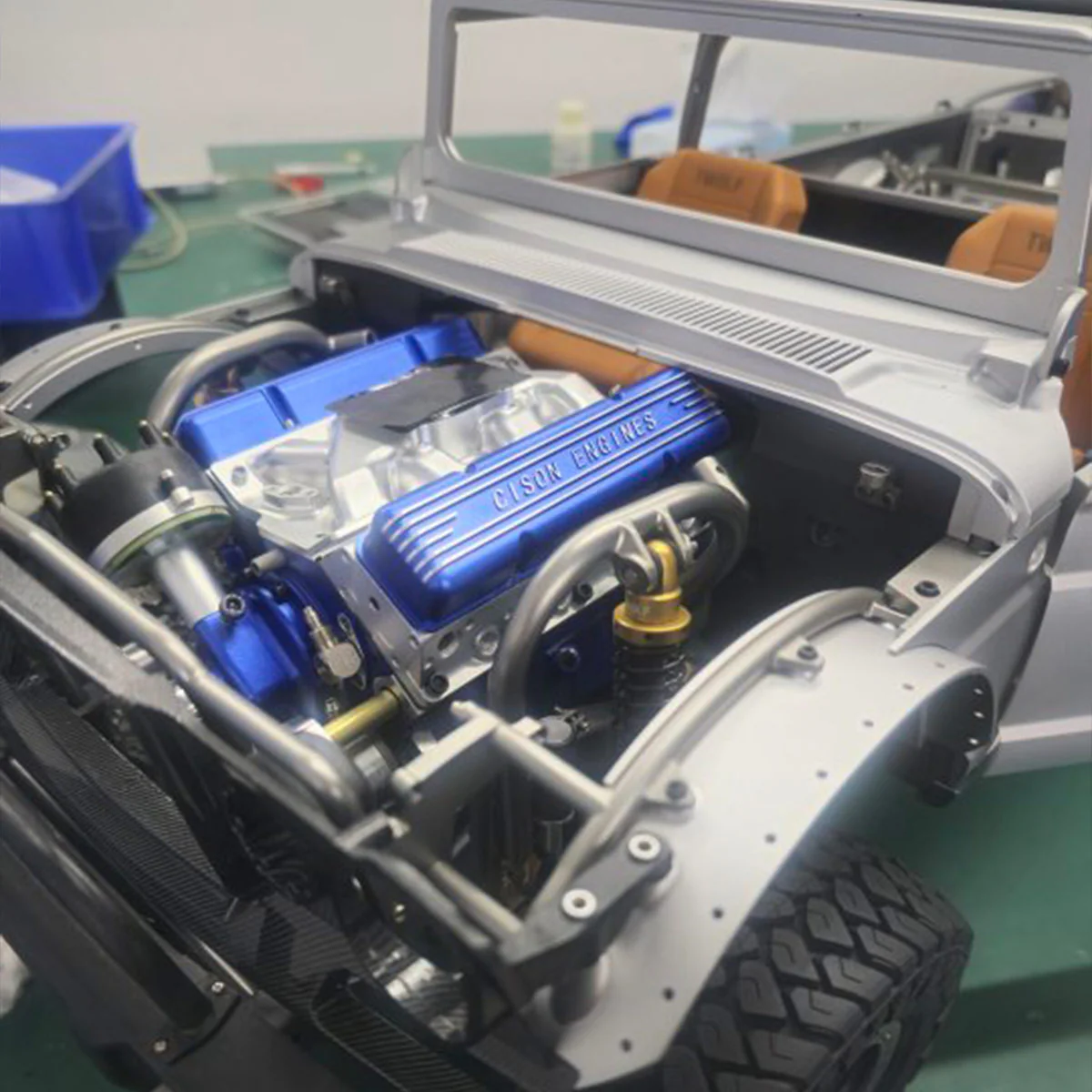 CISON V8 Engine Small-block 44CC 1/6 Scale Water-Cooled 4-Stroke 8-Cylinder Gasoline Engine Internal Combustion V8 Engine Model Kit that Works