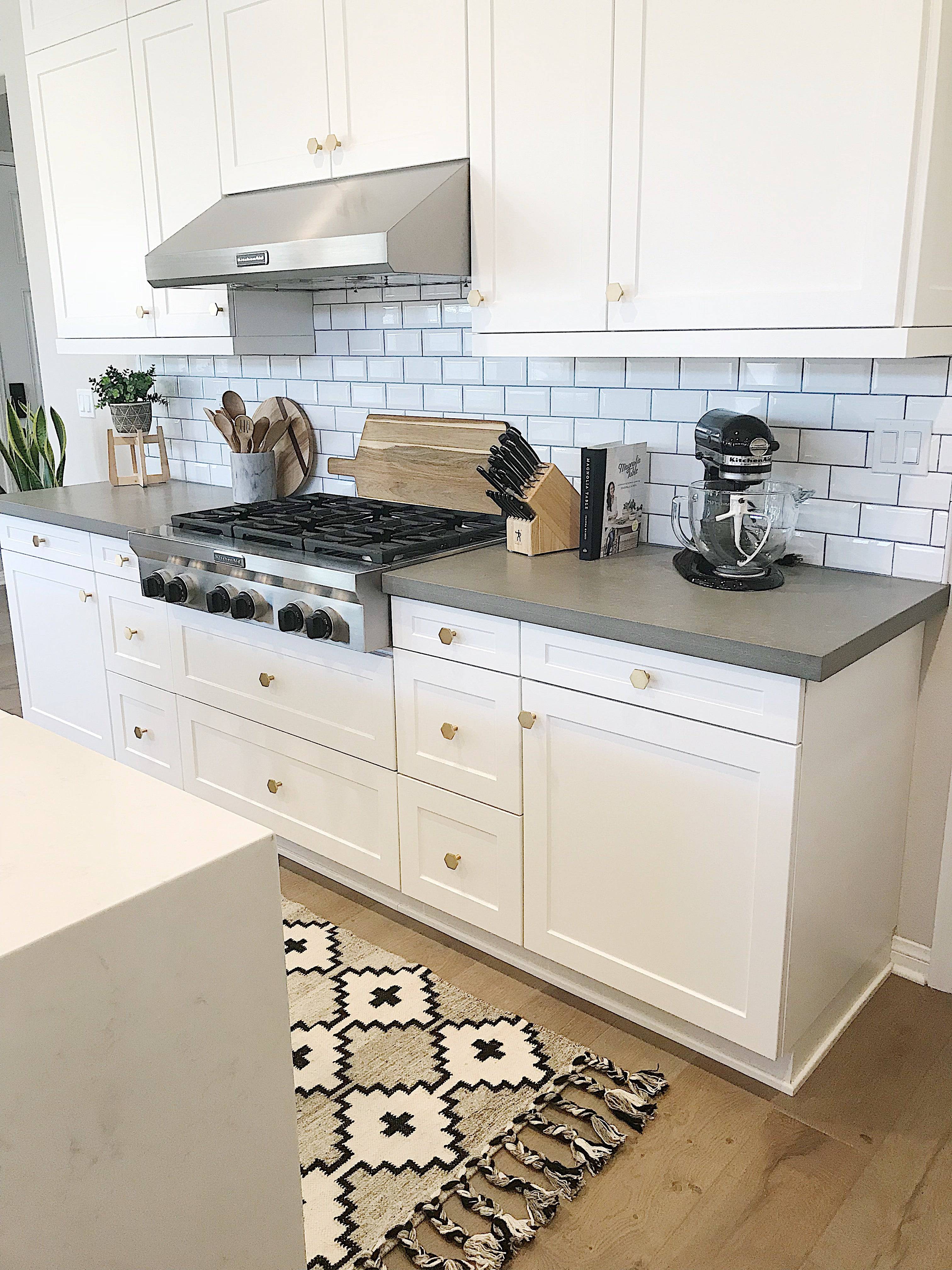 Elena White Grey Handmade Area Rug