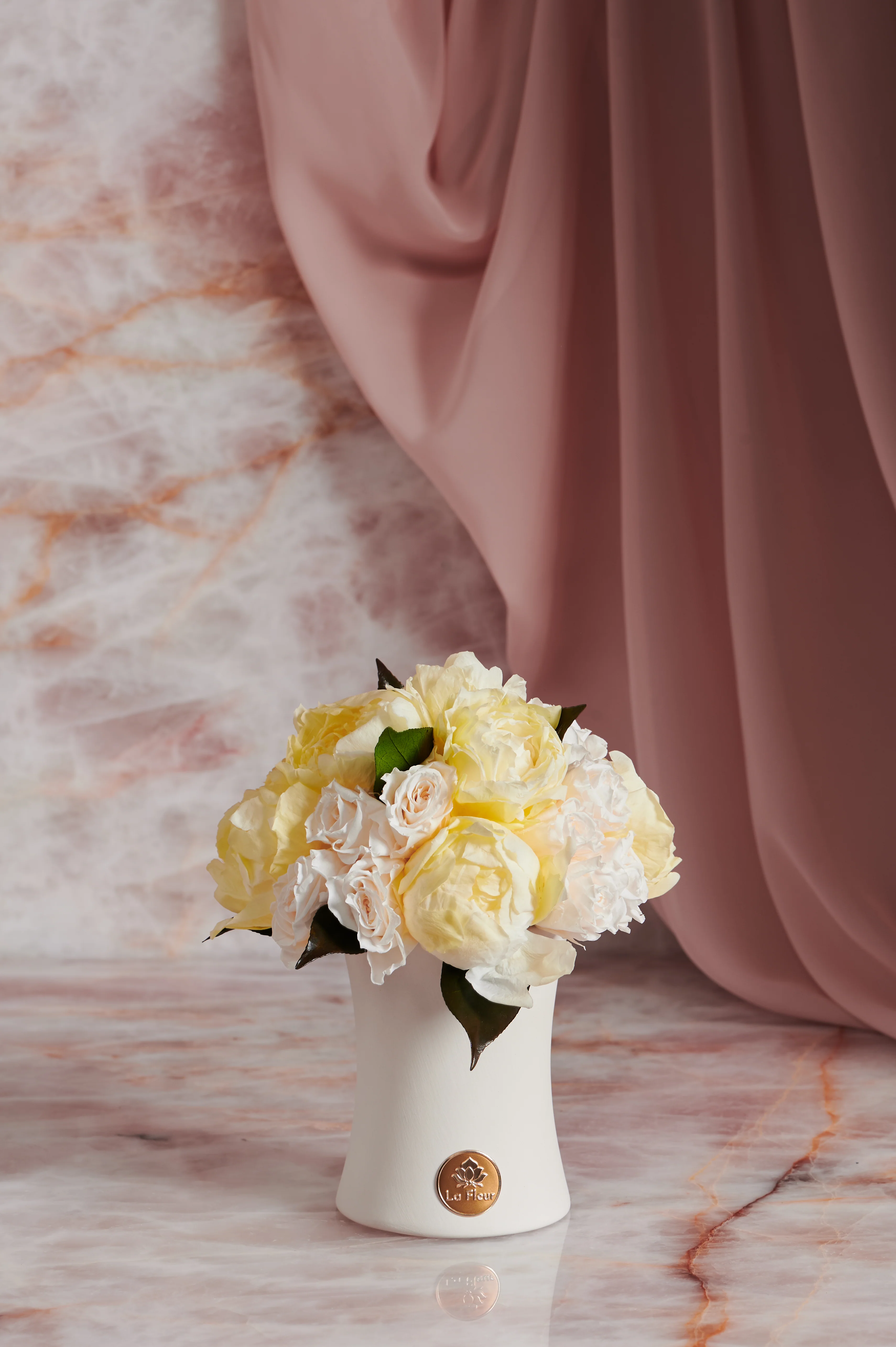 Creme Peony + Rose Dôme