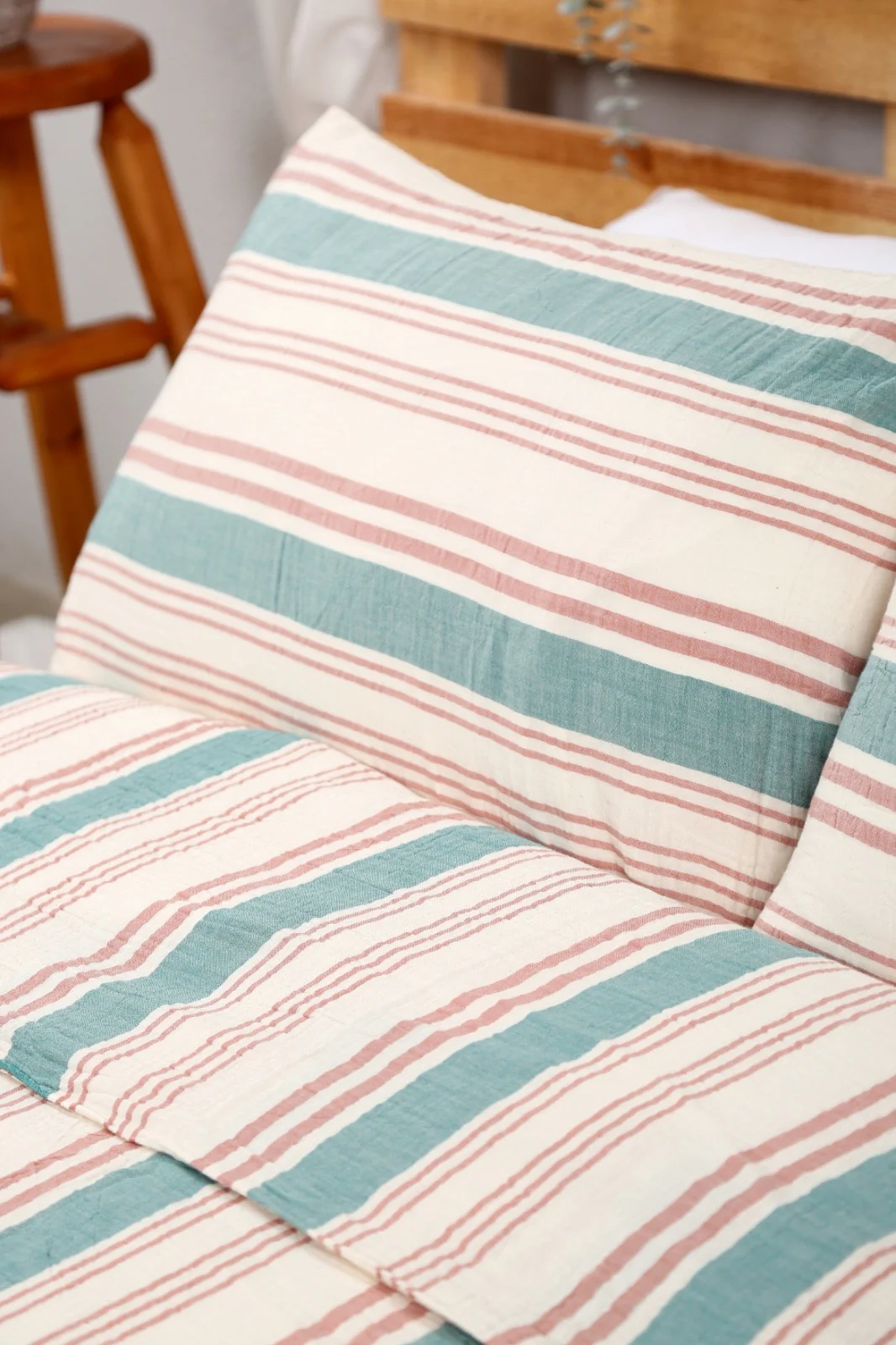 Athena Duvet Cover Set - Turquoise and Red