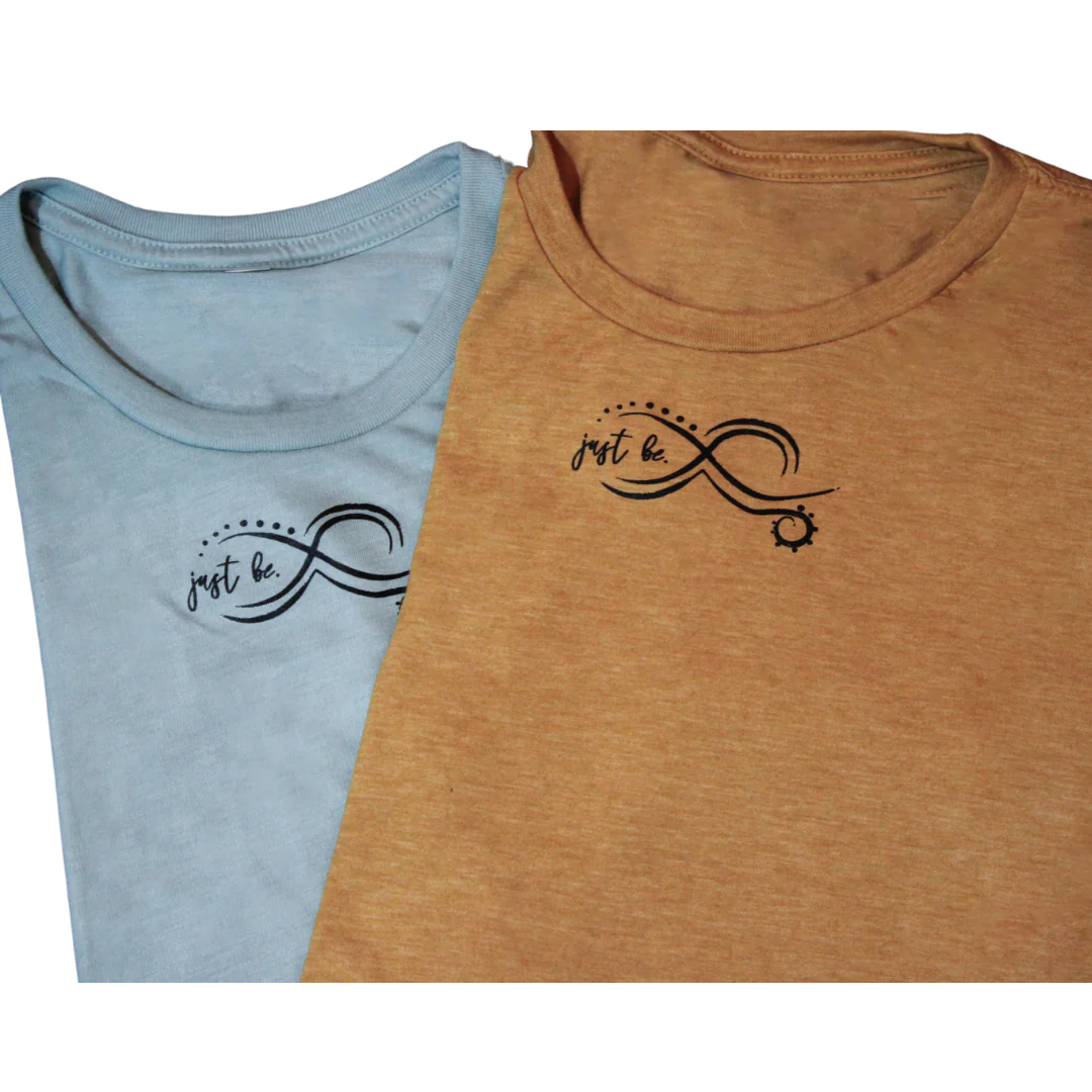 Just be. Signature Cropped Tee