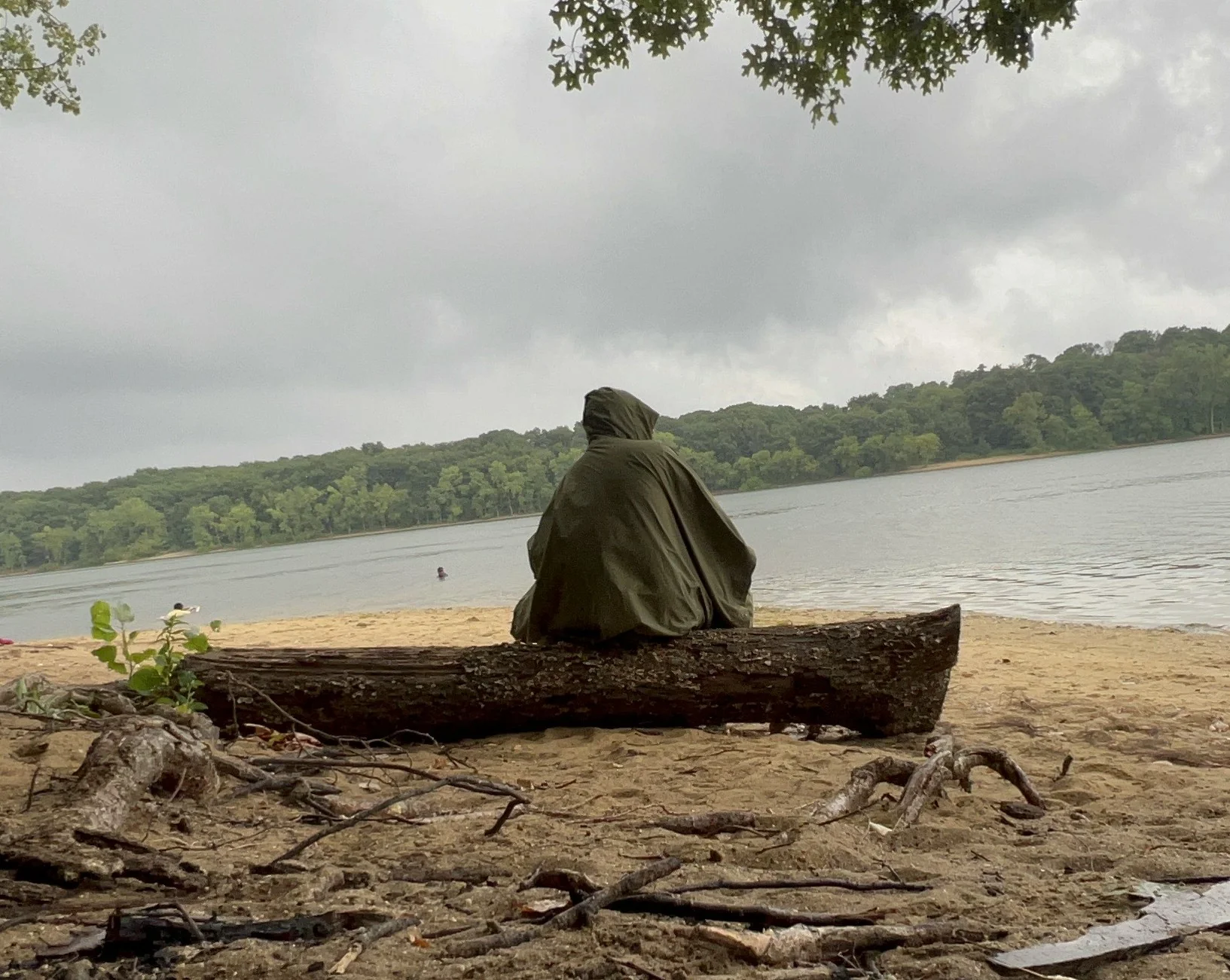 Multipurpose Waterproof Poncho: Survival Gear Emergency Shelter for Hiking Camping with Organized Pocket