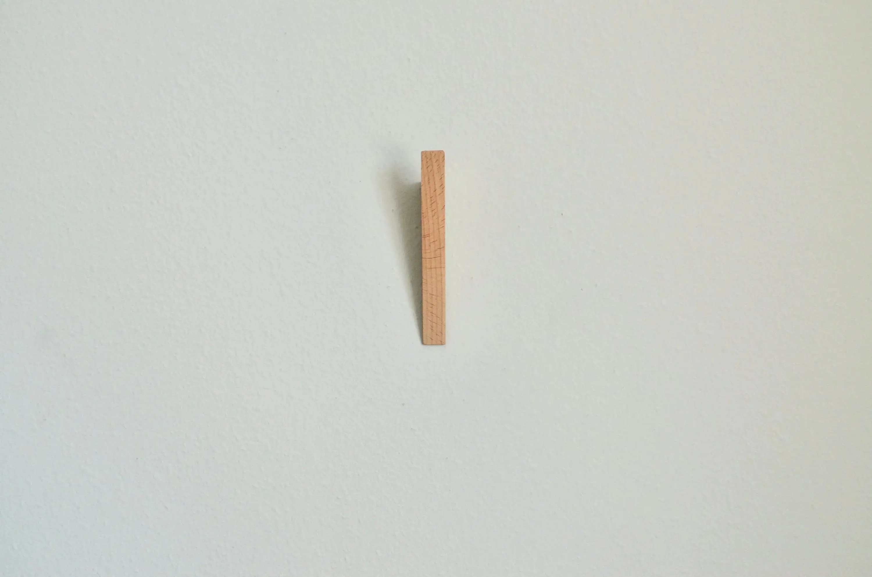 Modern Contracted Triangle Wood Hook