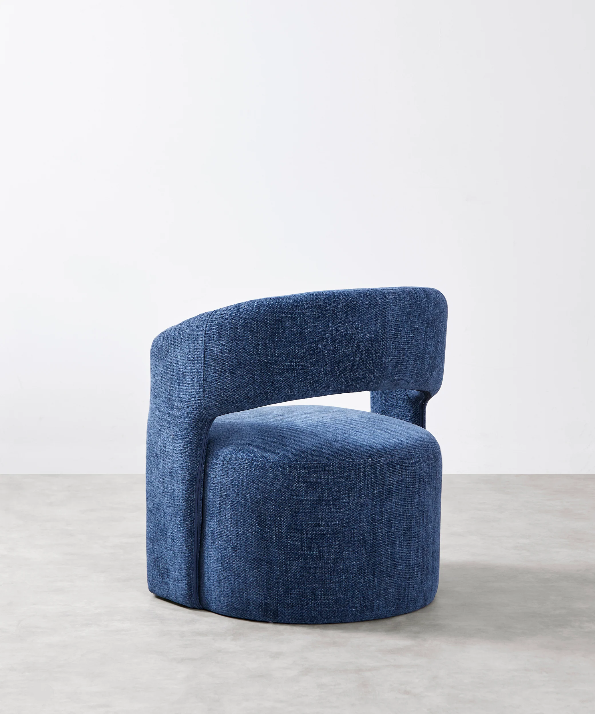 Sillón Tapizado con Reposabrazos Naya