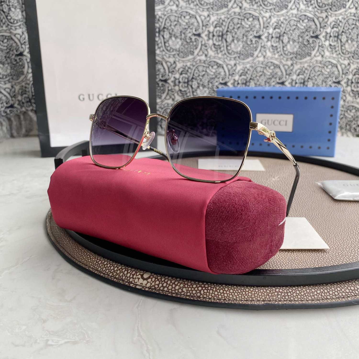 SQUARE-FRAME SUNGLASSES