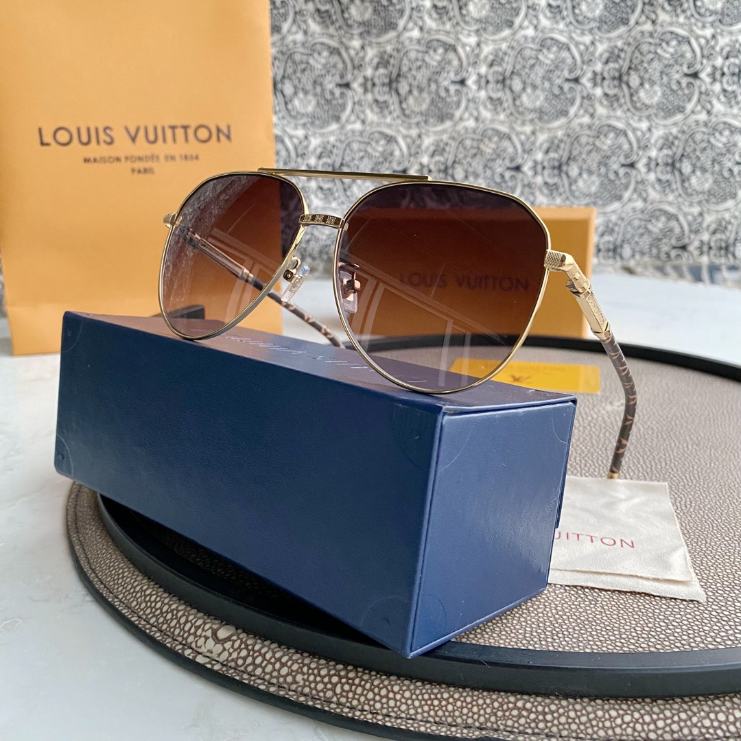 MATTHEW WILLIAMSON MAGNOLIA SUNGLASSES IN YELLOW GOLD