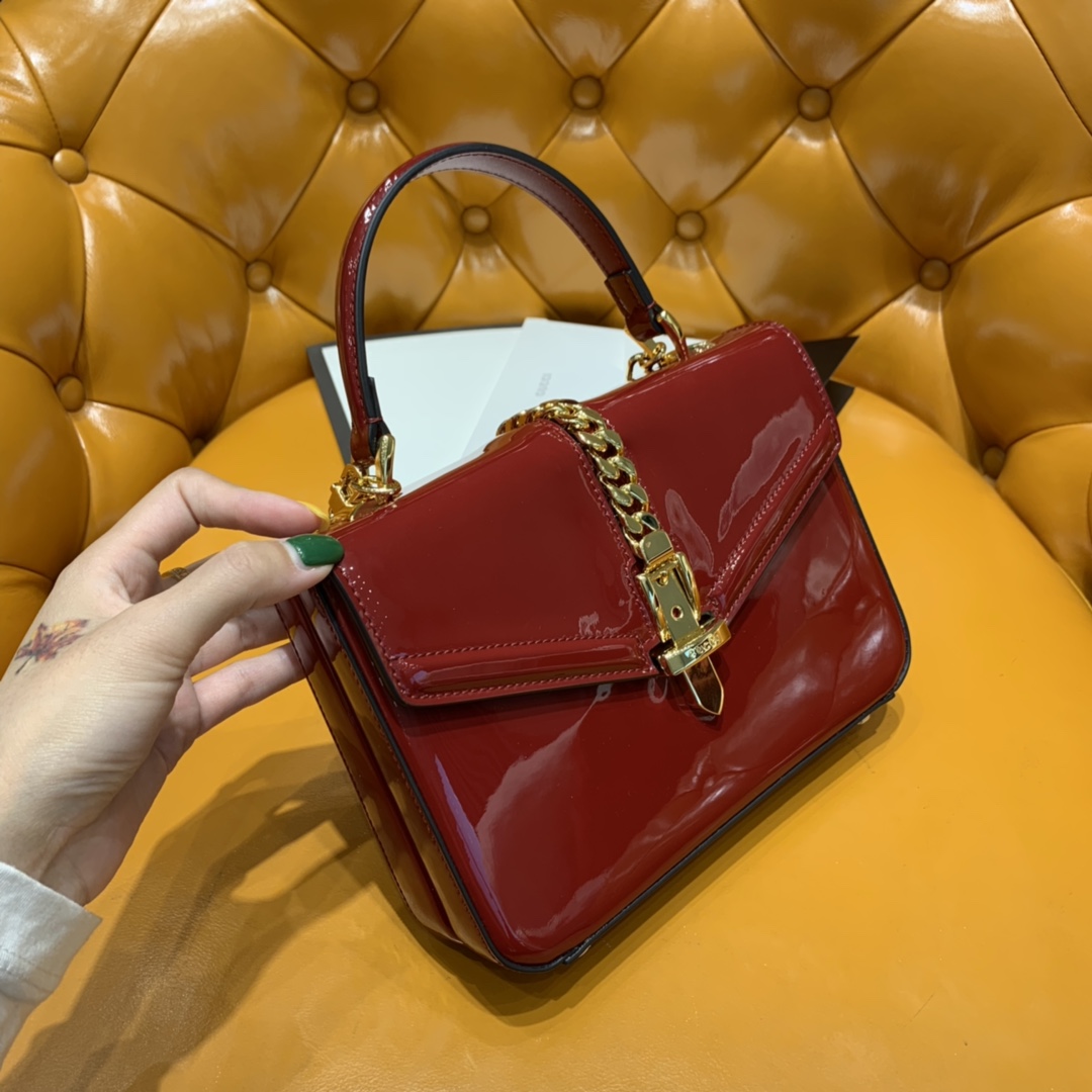 𝗚𝘂𝗰𝗰𝗶 𝗦𝘆𝗹𝘃𝗶𝗲 𝟭𝟵𝟲𝟵