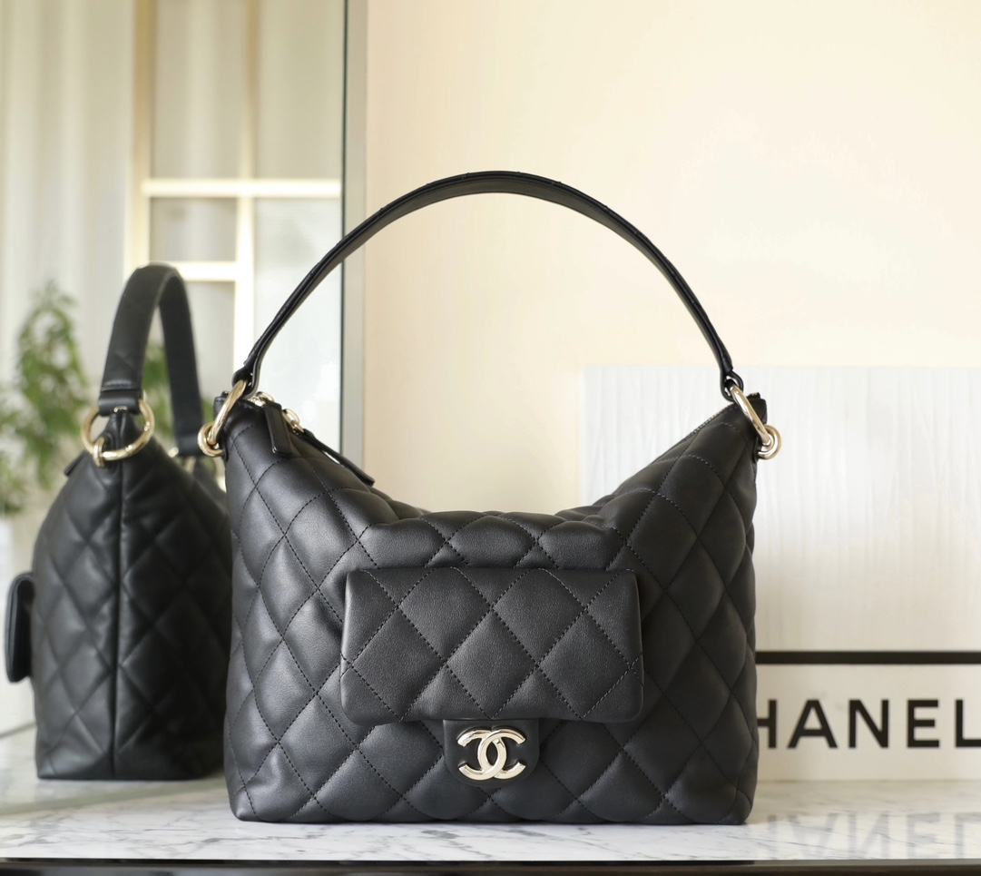 Chanel Hobo bag
