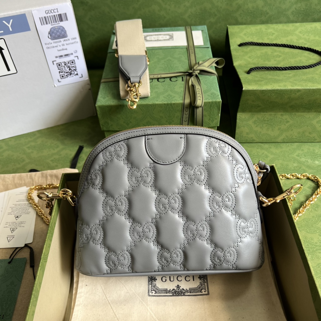 GG Matelassé leather small bag