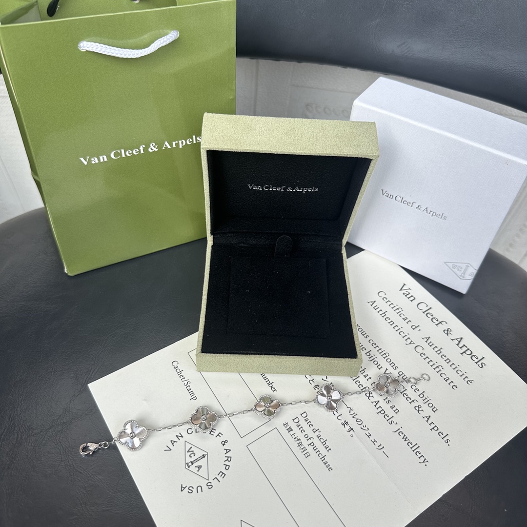 Van Cleef & Arpels Vintage Alhambra Bracelet