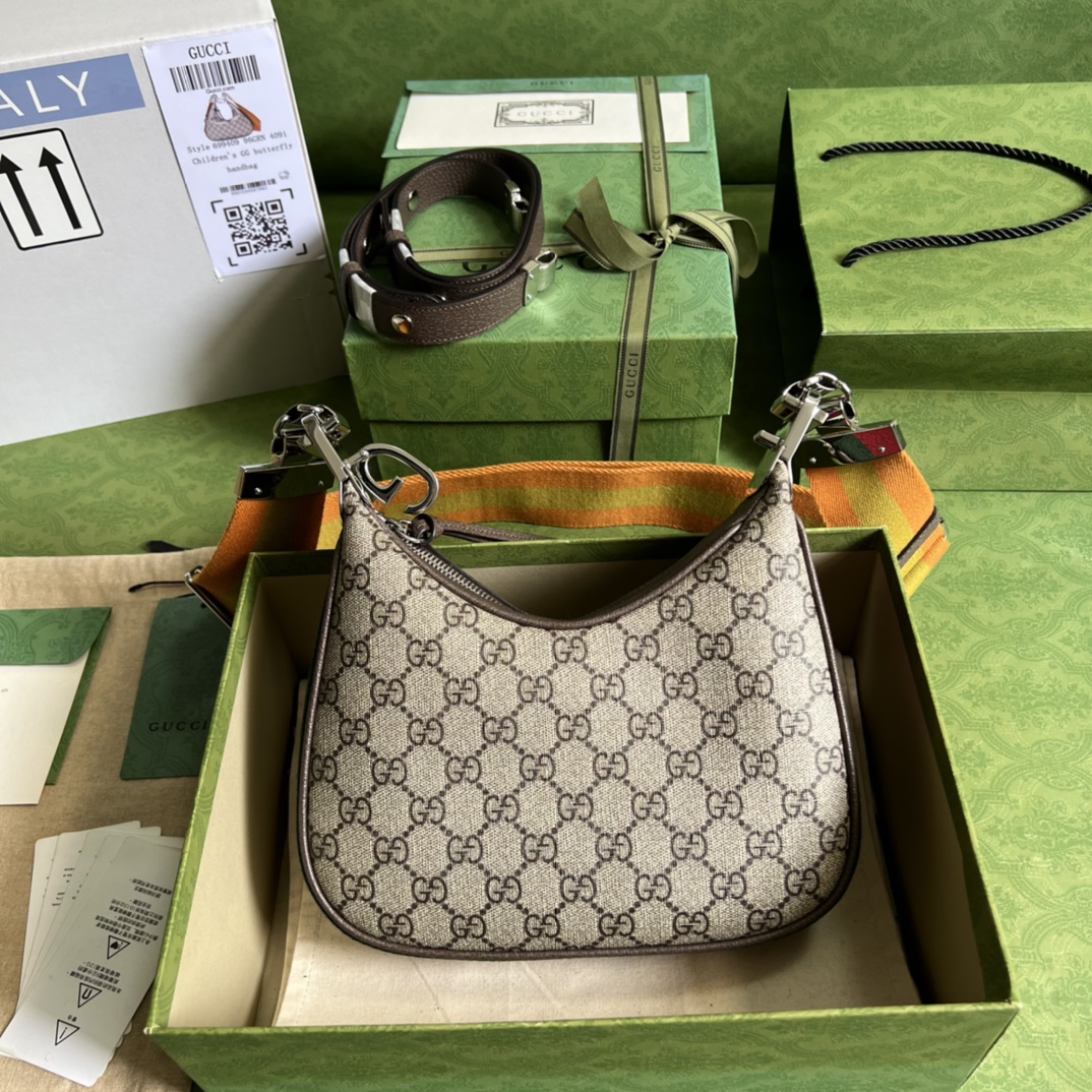 Gucci Attache small shoulder bag