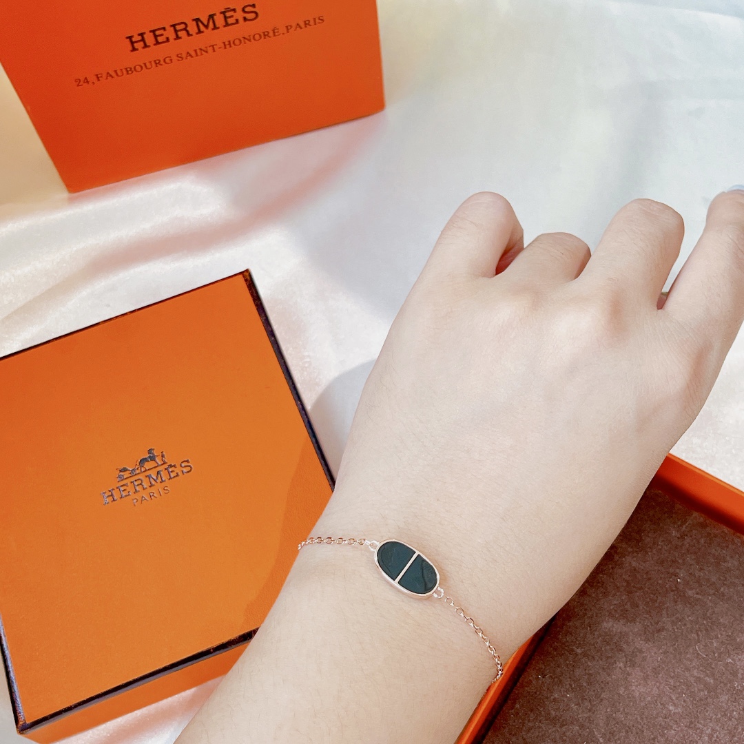 Hermès Chaine d’Ancre Verso Bracelet