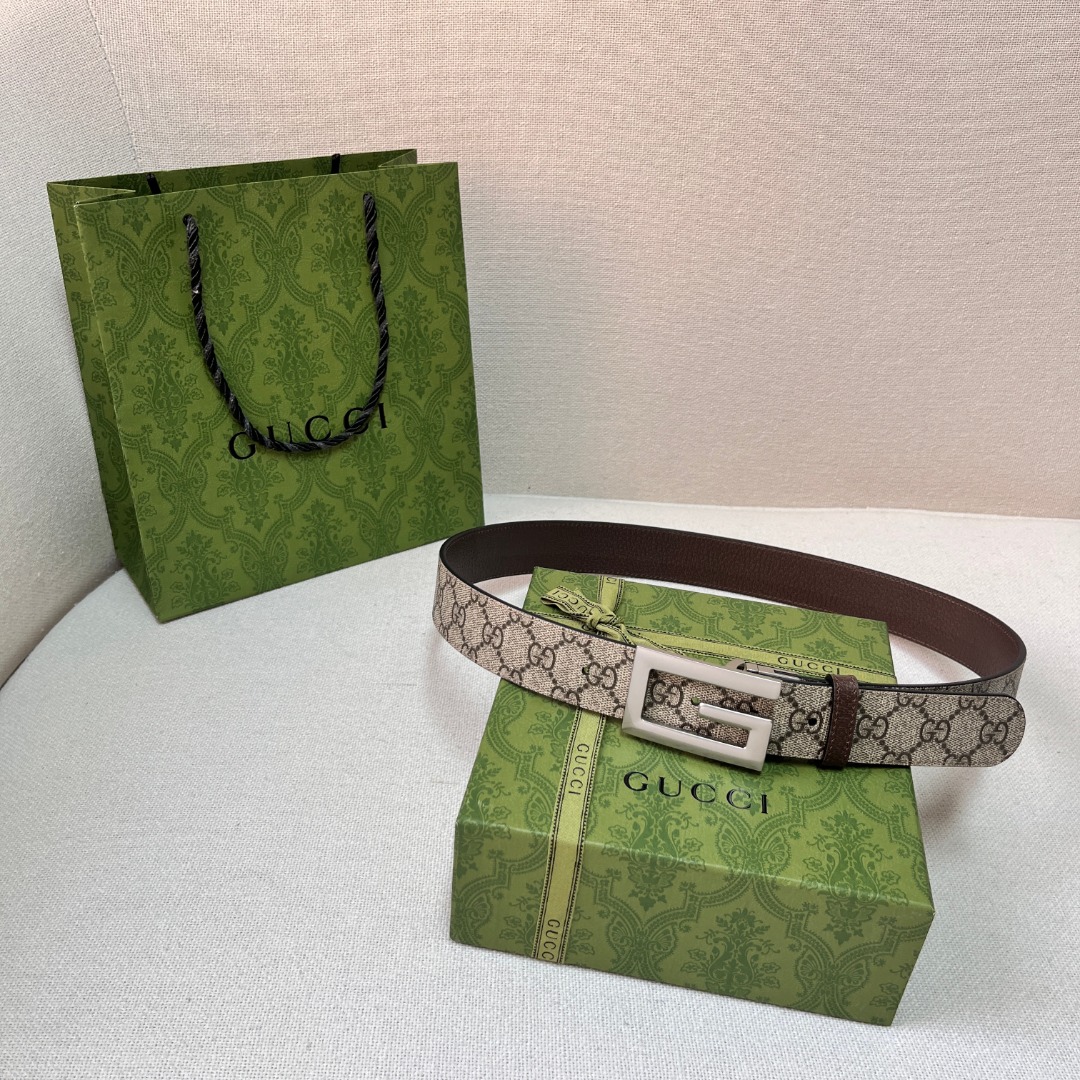 Square G reversible leather belt