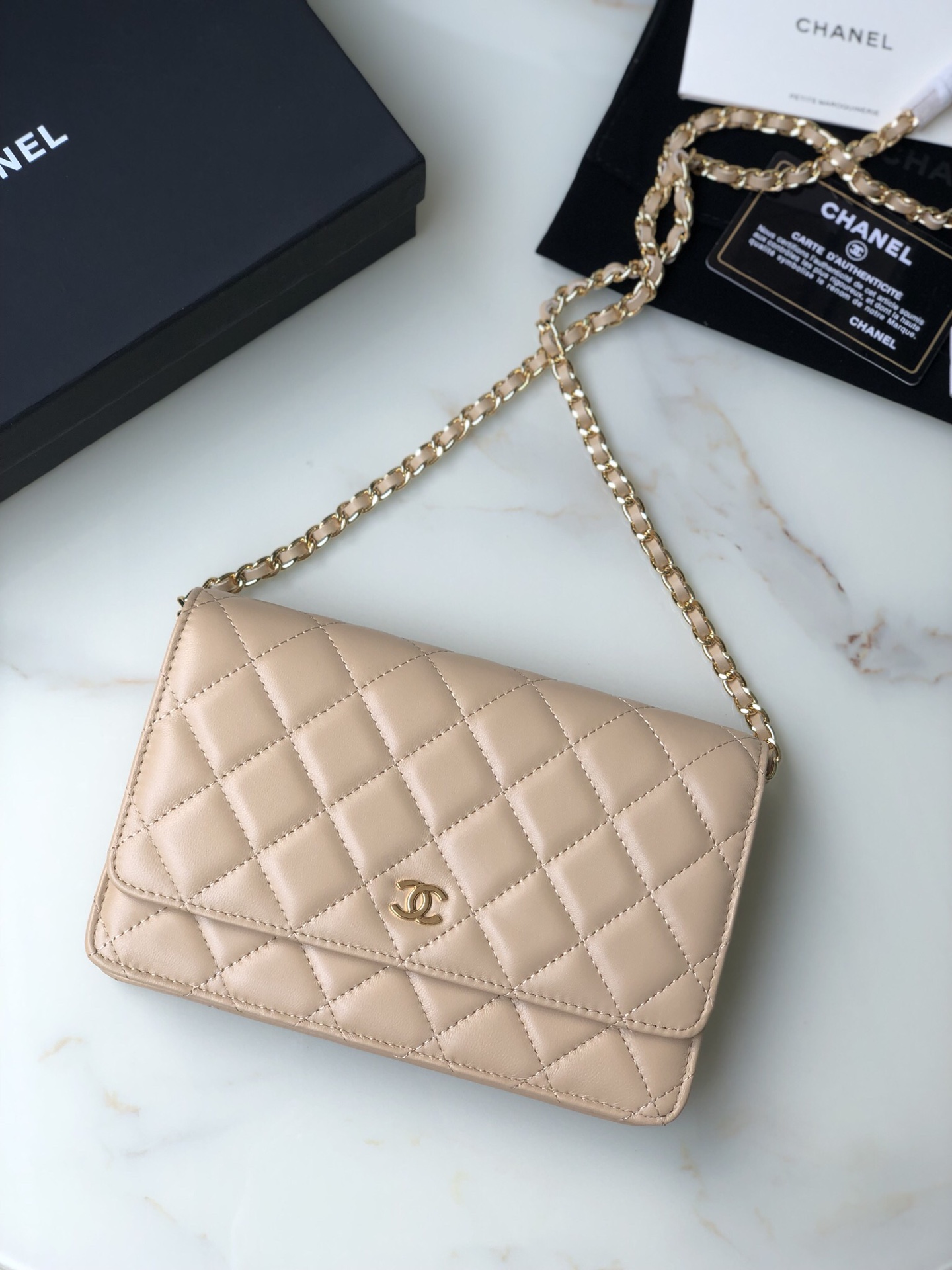 CHANEL WOC