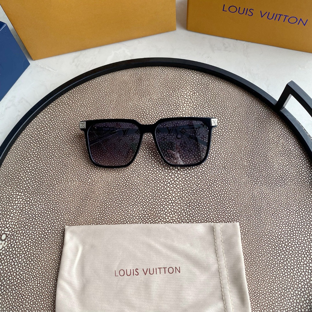 LOUIS VUITTON | rise square sunglasses