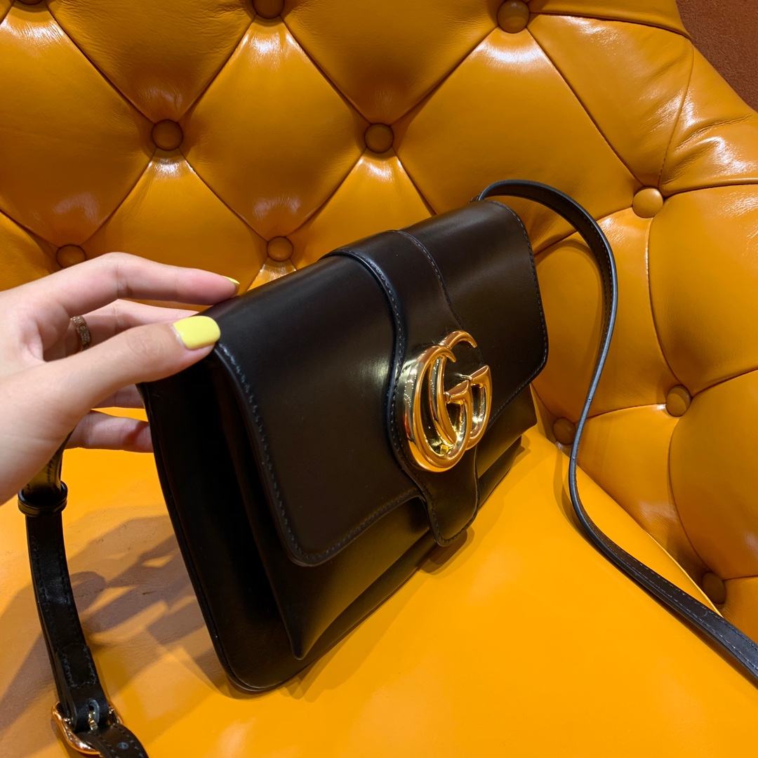 𝙂𝙪𝙘𝙘𝙞 𝘼𝙧𝙡𝙞 𝘽𝙖𝙜