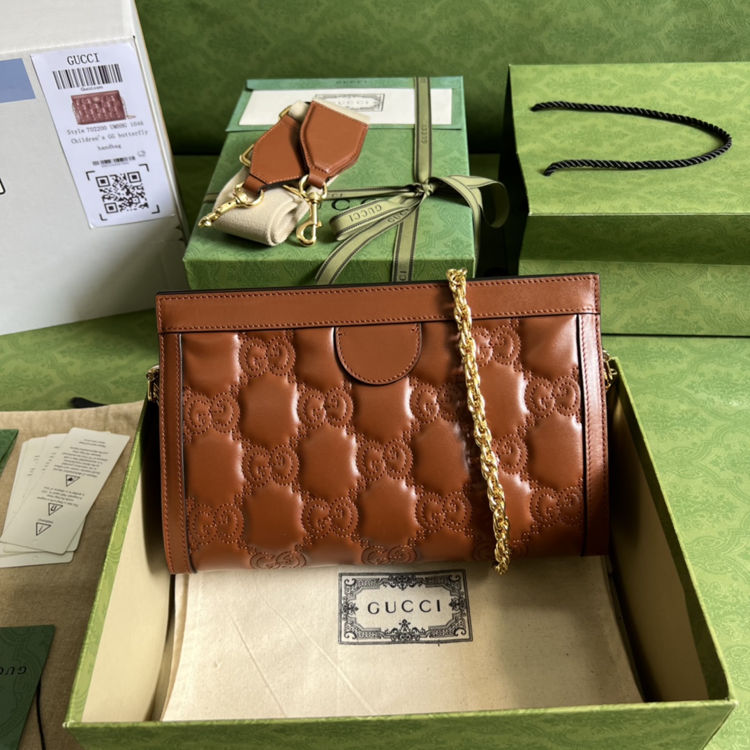 GG Matelassé leather small bag