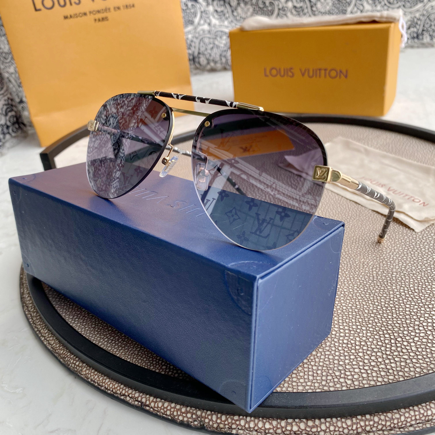 LOUIS VUITTON CLOCKWISE CANVAS SUNGLASSES