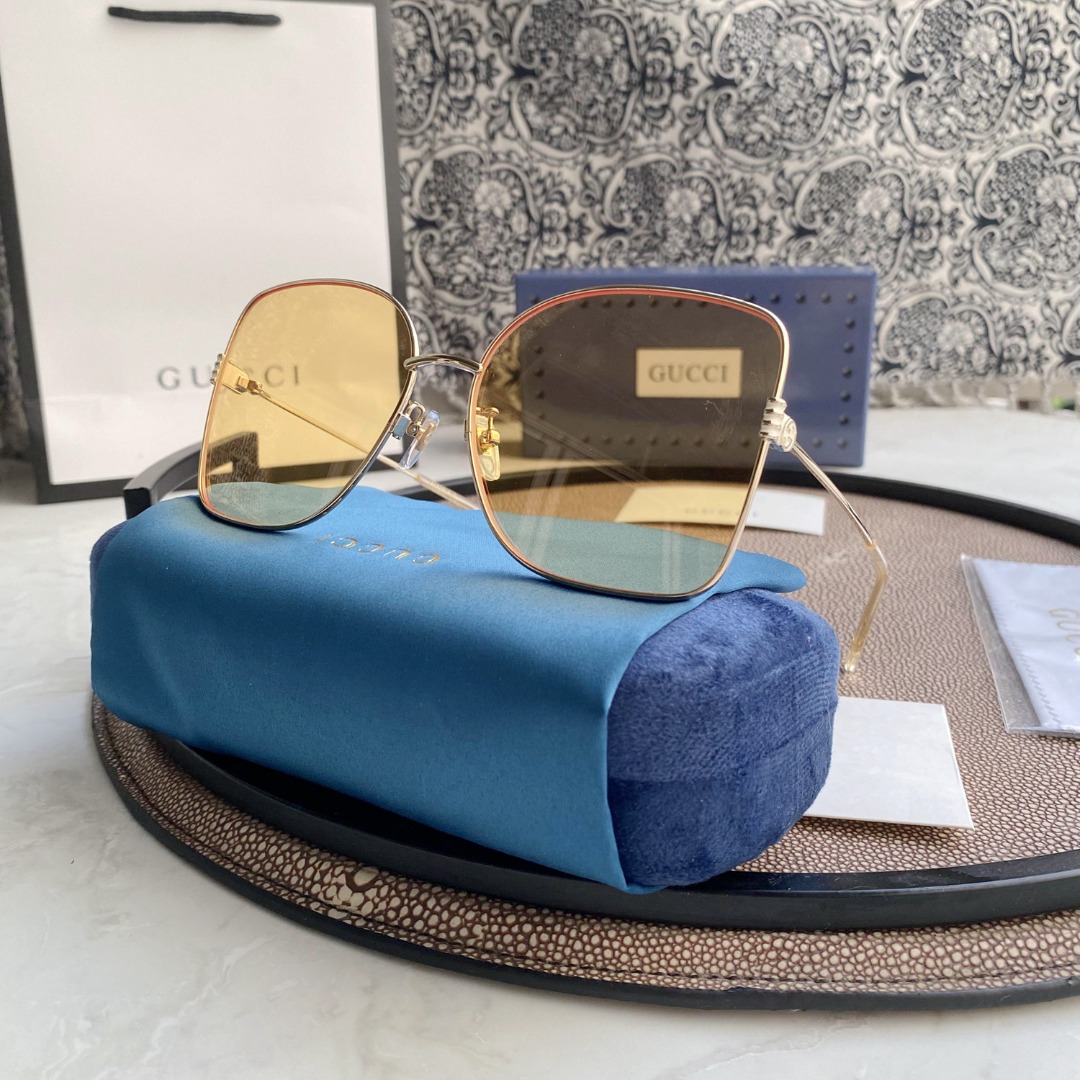 Women’s Metal Sunglasses