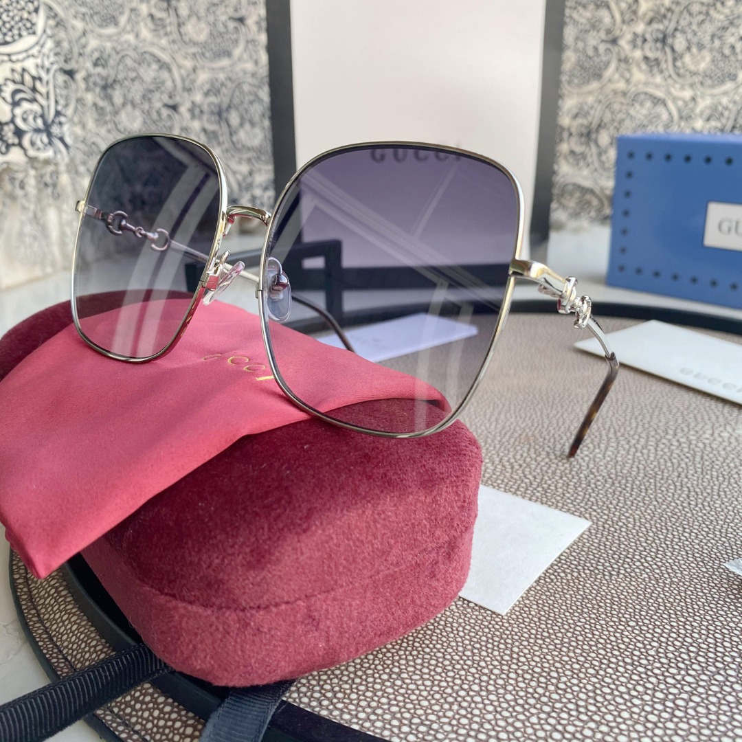 SQUARE-FRAME SUNGLASSES