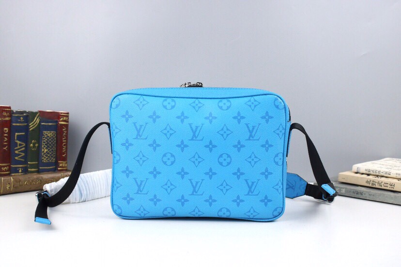 LV OUTDOOR HANDBAG