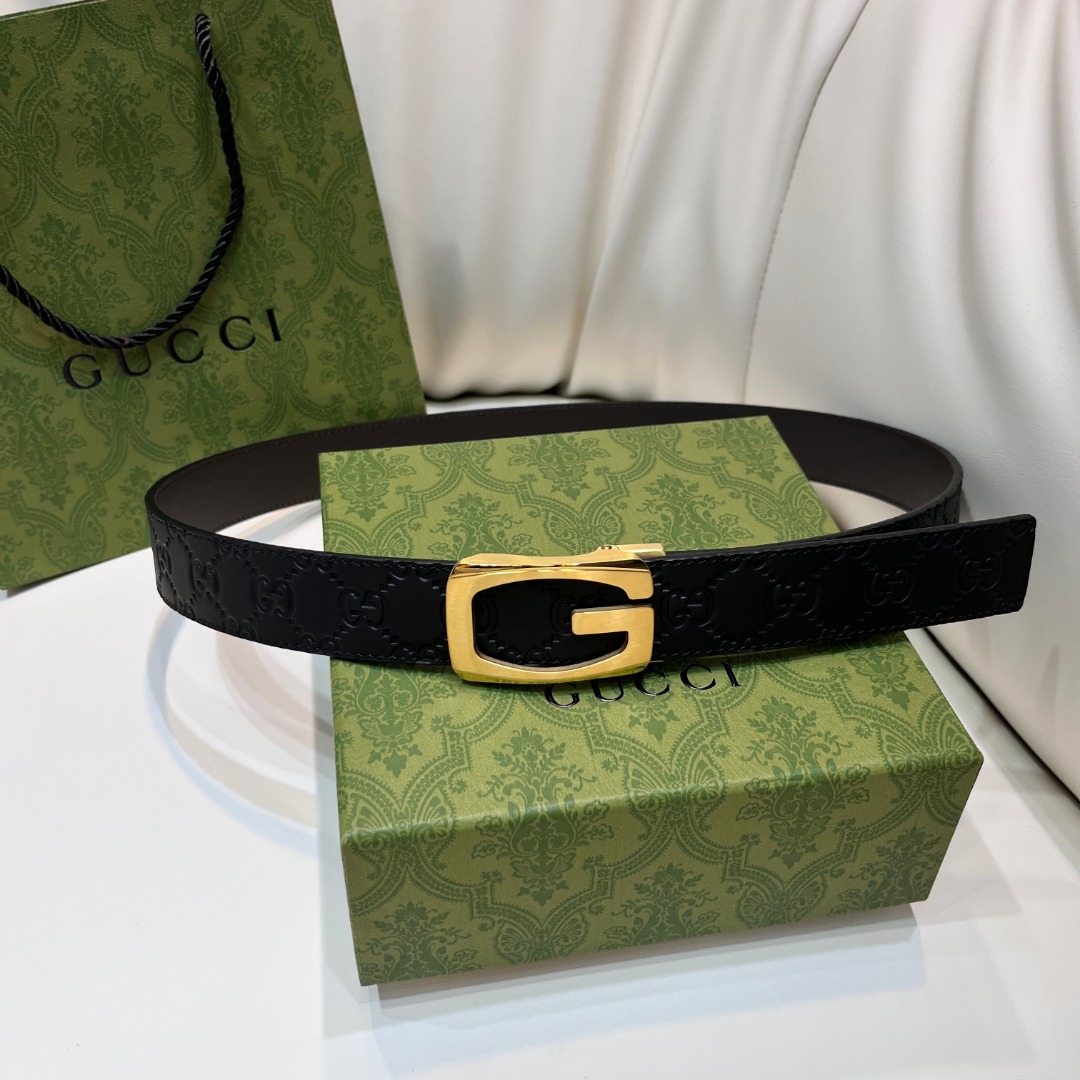 Square G reversible leather belt