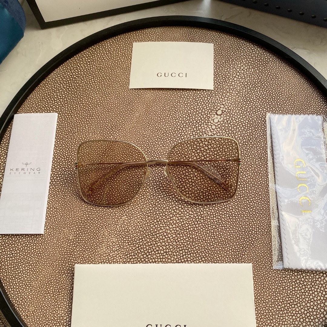 Women’s Metal Sunglasses