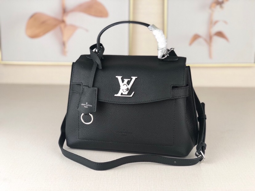 Louis Vuitton Lockme Ever BB