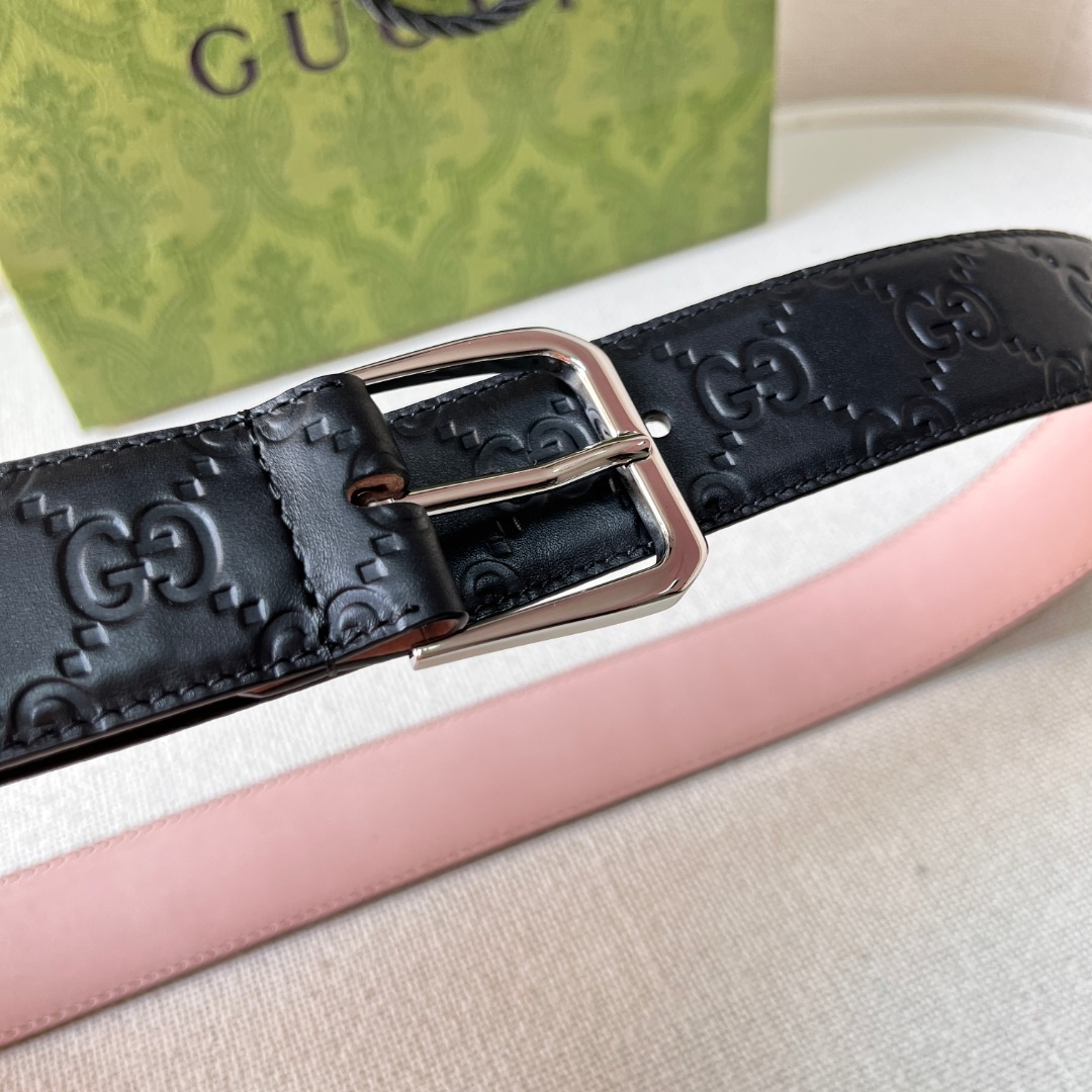 Gucci Monogram belt