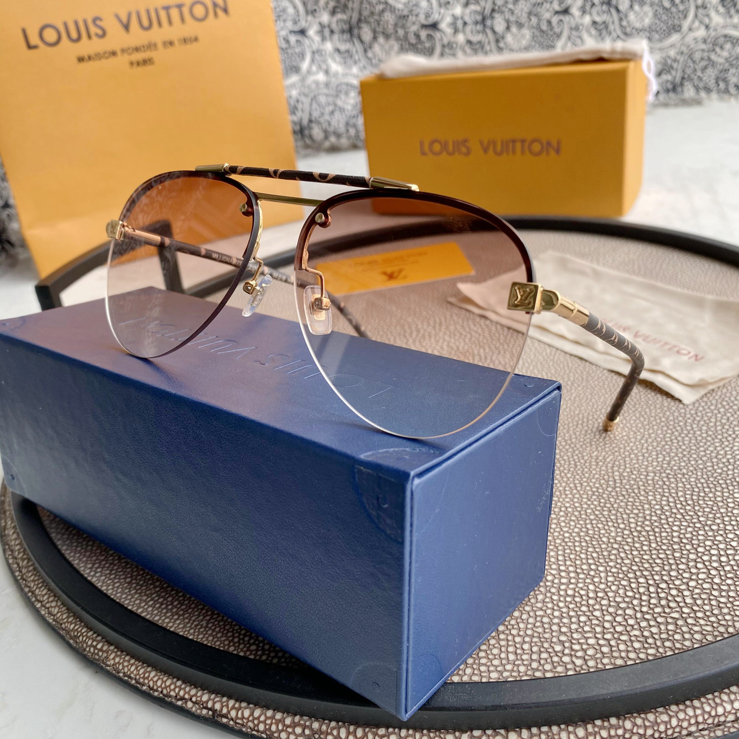 LOUIS VUITTON CLOCKWISE CANVAS SUNGLASSES