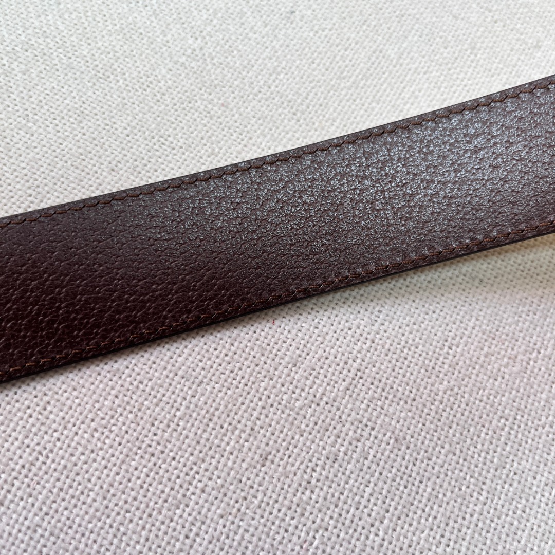 Square G reversible leather belt