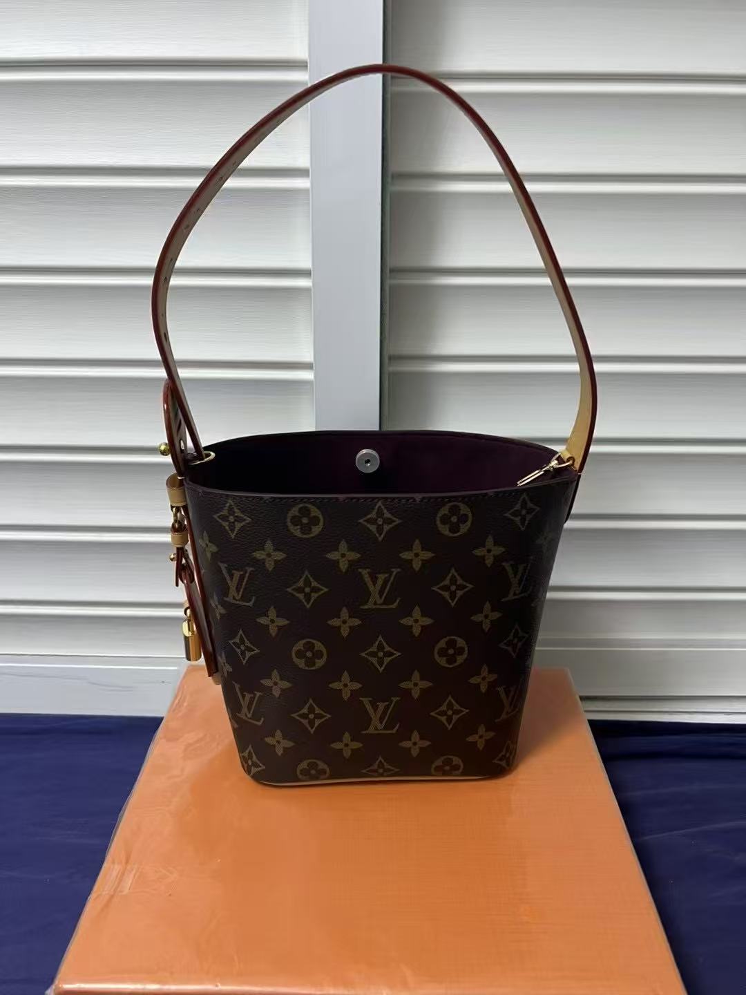 Louis Vuitton All In BB