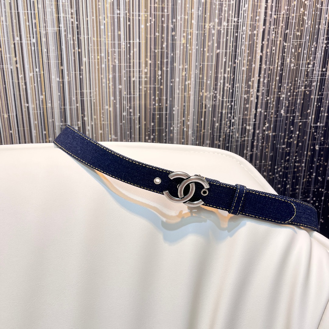 CHANEL Pre-Owned 1990s CC Turn-lock denim belt
