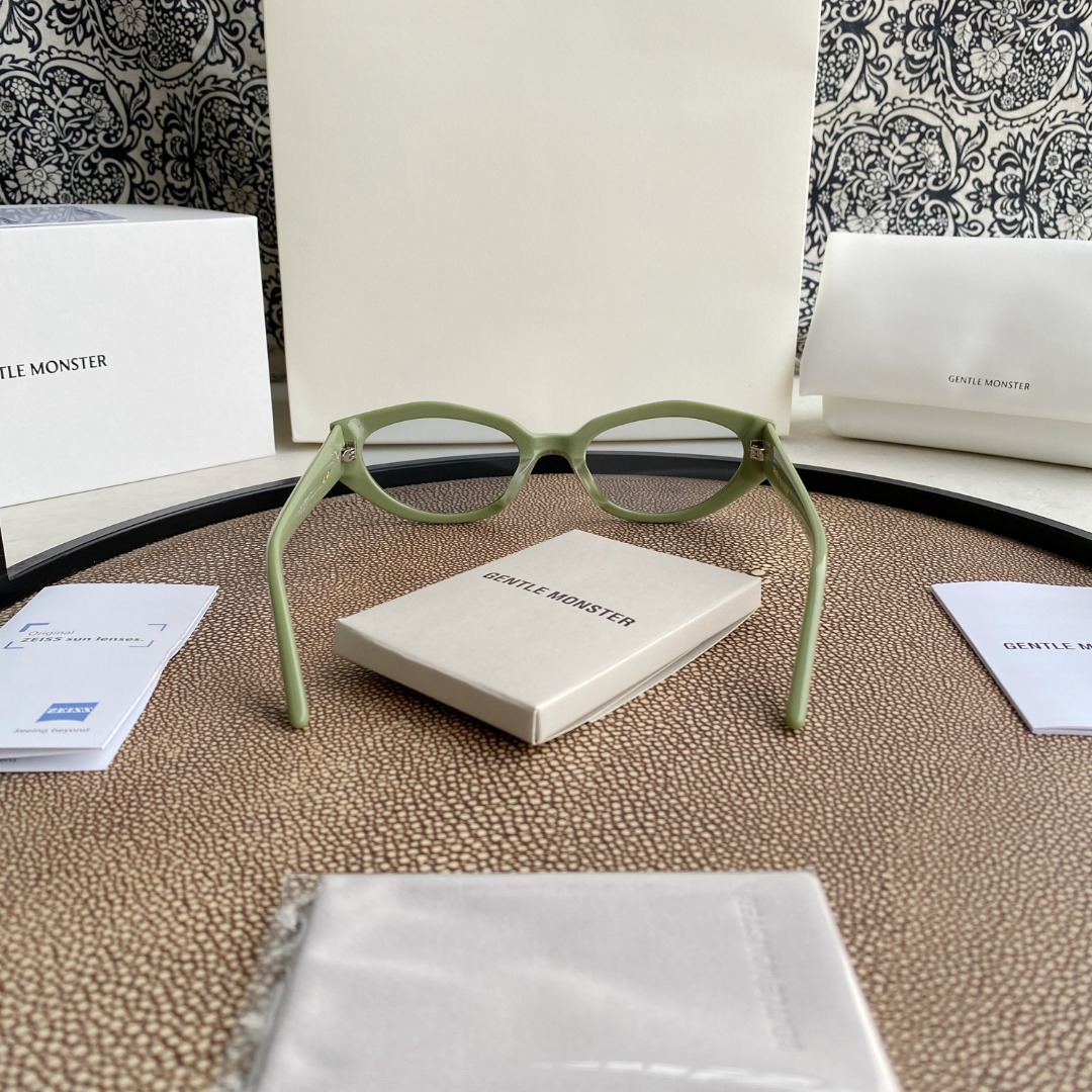 Dada 2024 Collection